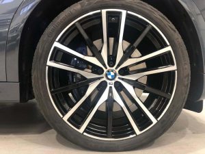 BMW X6 Wedding Car Hire 2