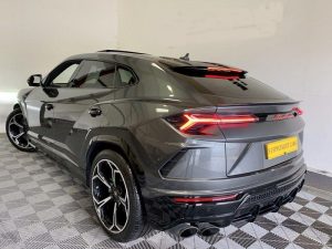 Lamborghini Urus Private car hire 3