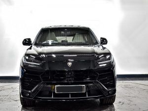 Lamborghini Urus Private car hire 6