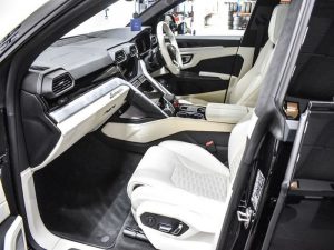 Lamborghini Urus Prom car hire 3