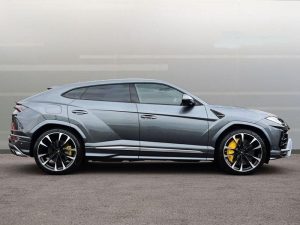 Lamborghini Urus Prom car hire 5