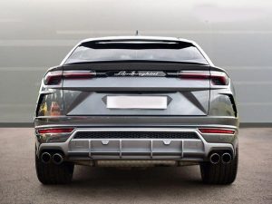 Lamborghini Urus car hire 4