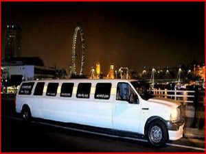 Lincoln Navigator limo hire Brighton 11