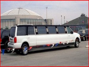 Lincoln Navigator limo hire Brighton 5