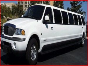 Lincoln Navigator limo hire Brighton 8