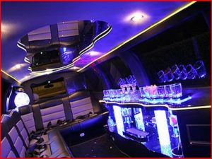 Lincoln Navigator limo hire Brighton 9