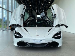 MCLAREN wedding car hire Brighron 4